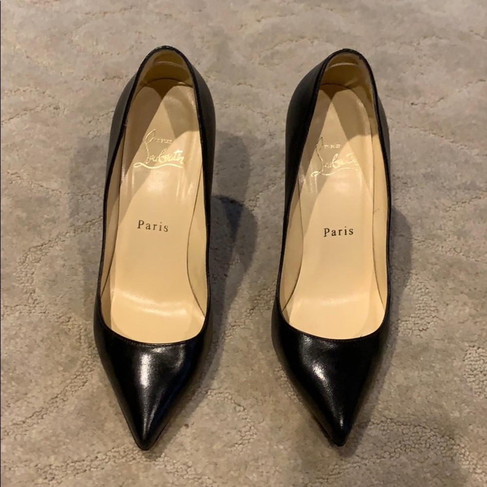 Gently worn Louboutin heels. 4 inch heel size 36